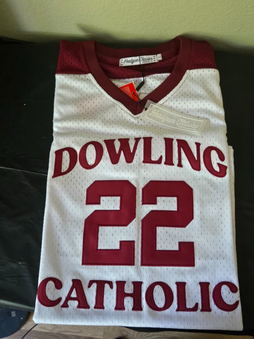 NWT Caitlin Clark Dowling Catholic High School Jersey Size Large